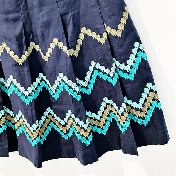 💗 3/$10 💗 Dress Barn Linen Pleated Chevron Skirt Navy Blue Size 10 EUC - Picture 2 of 12